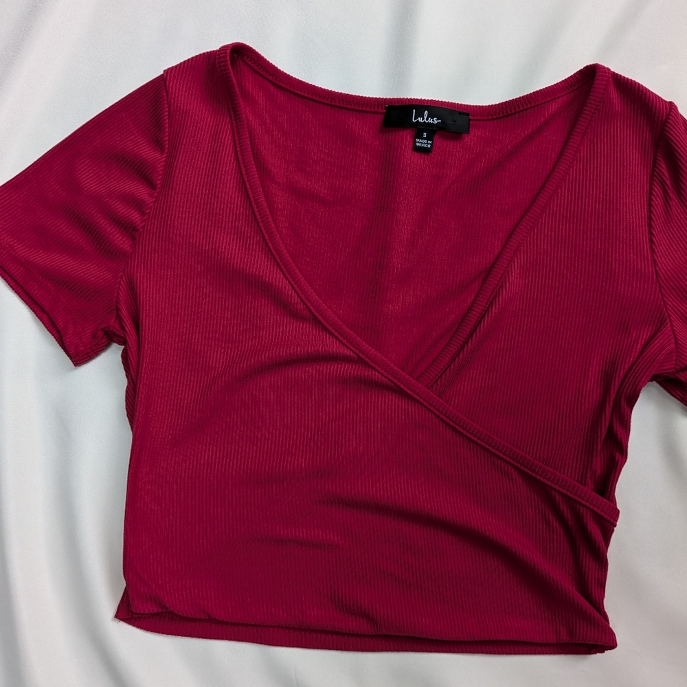 Lulu's Deep Red Ribbed Crop Top
